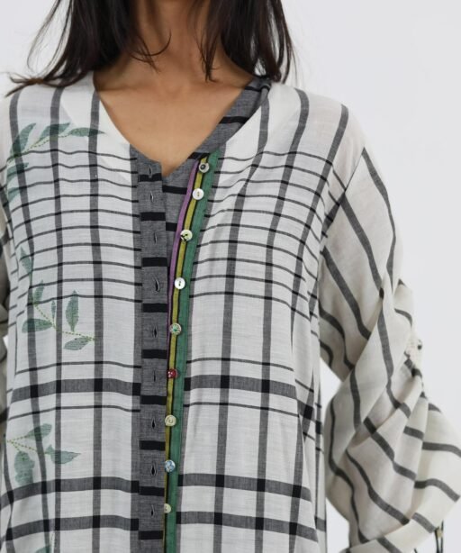 Alternative view of Bee #1